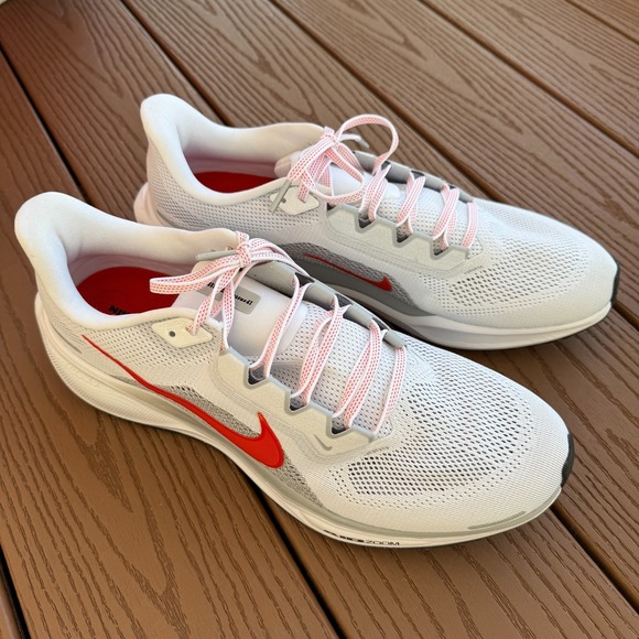 Nike Air Zoom Pegasus 41 Men's Size 12 White/Picante Red-Wolf Grey FD2722 108 - Picture 2 of 14